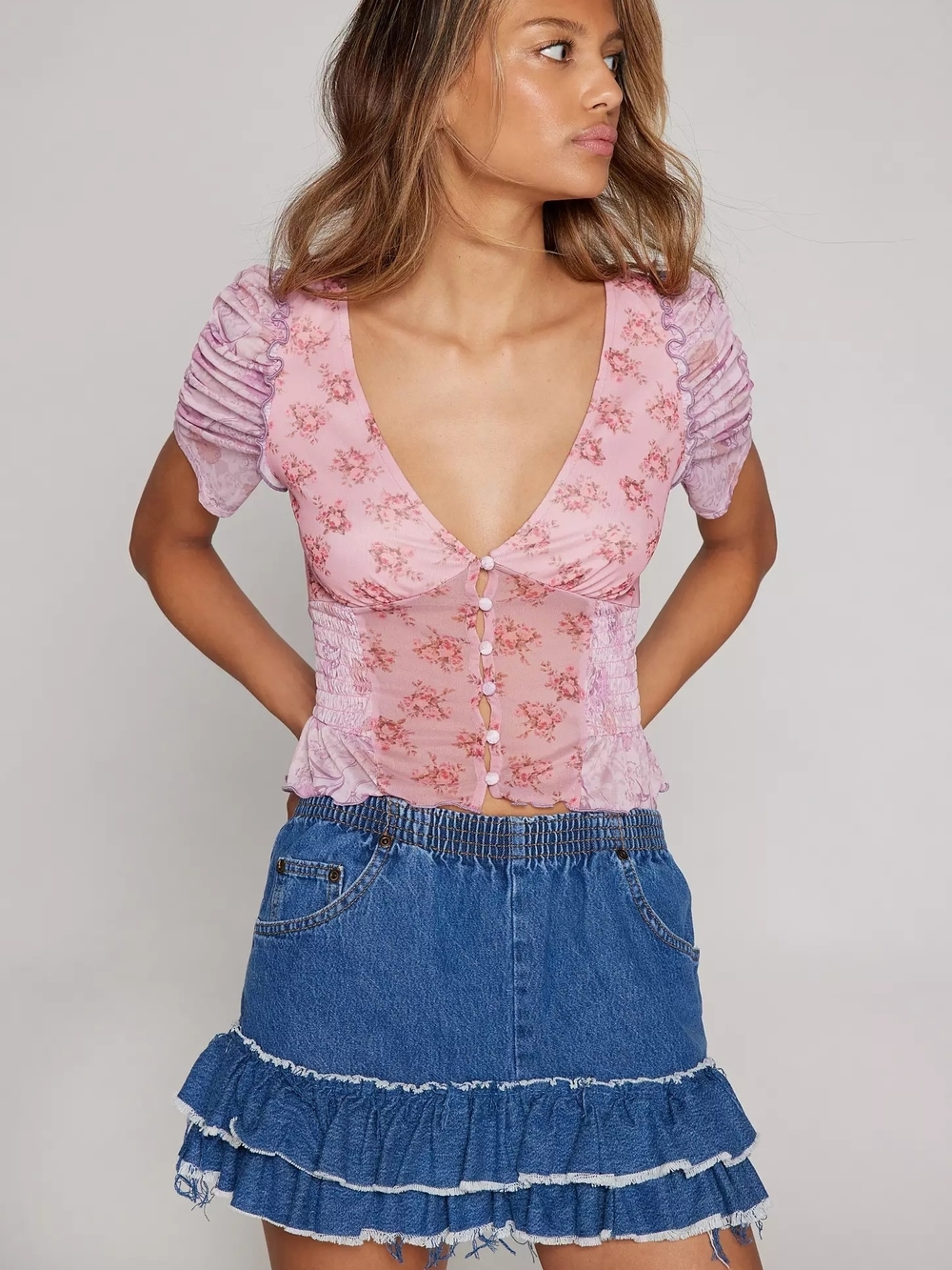 Kimchi Blue Hollie Pink Floral Sheer Mesh Puff Sleeve Ruffle Blouse Size S NWOT